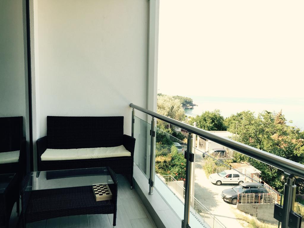 Apartment Superseaview Sutomore Pokoj fotografie
