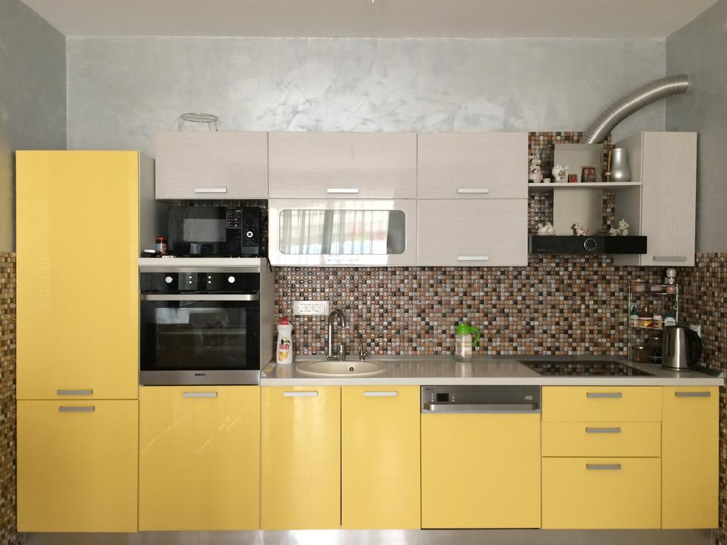 Apartment Superseaview Sutomore Pokoj fotografie