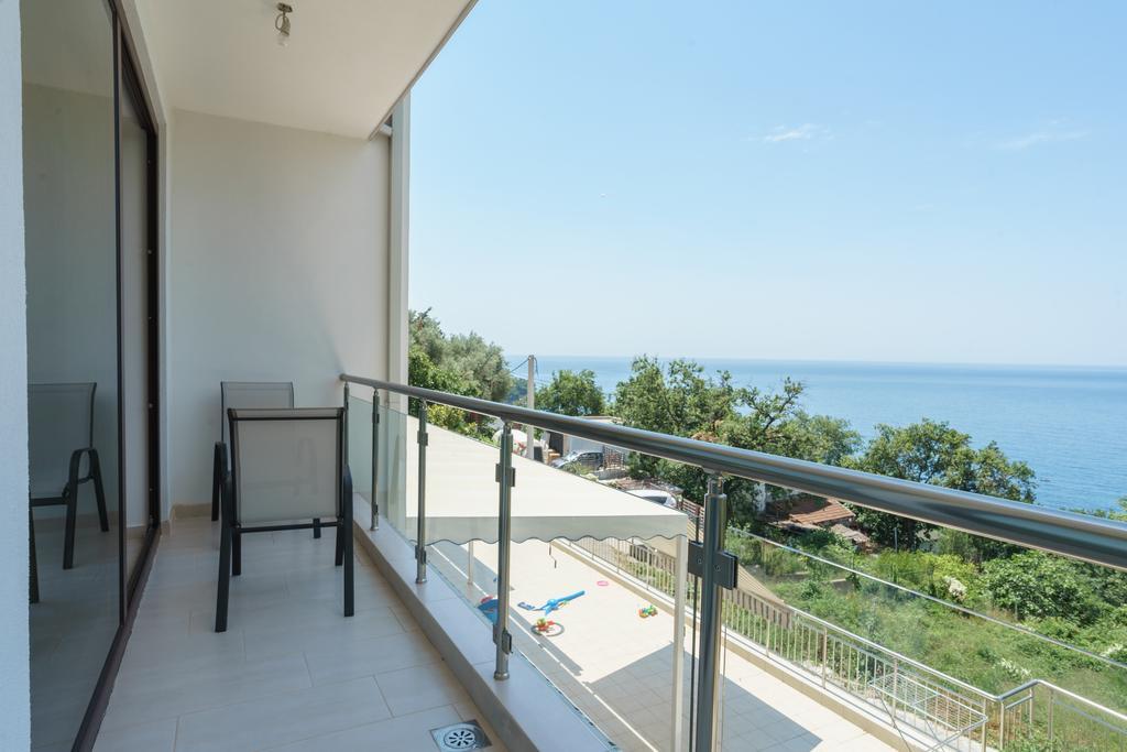 Apartment Superseaview Sutomore Exteriér fotografie